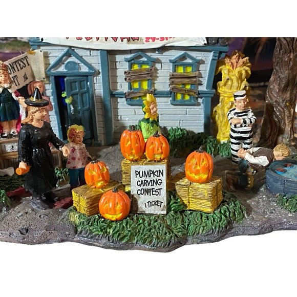 Lemax Spooky Town Halloween Festival #43422 2004 Retired - Picture 6 of 12